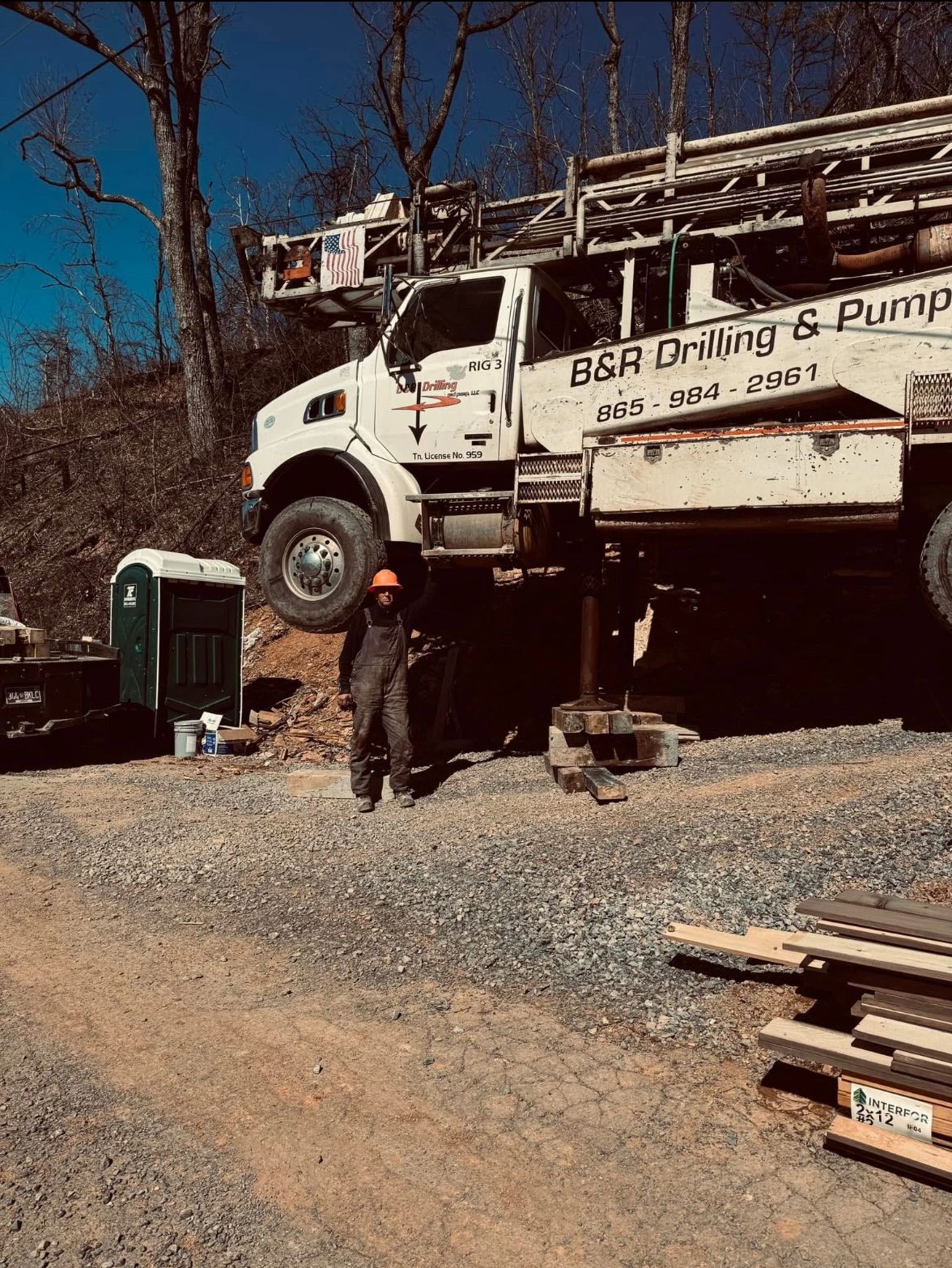 B&R drilling crew